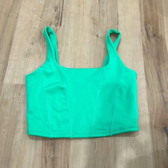 IVL workout top - Picture 1 of 3